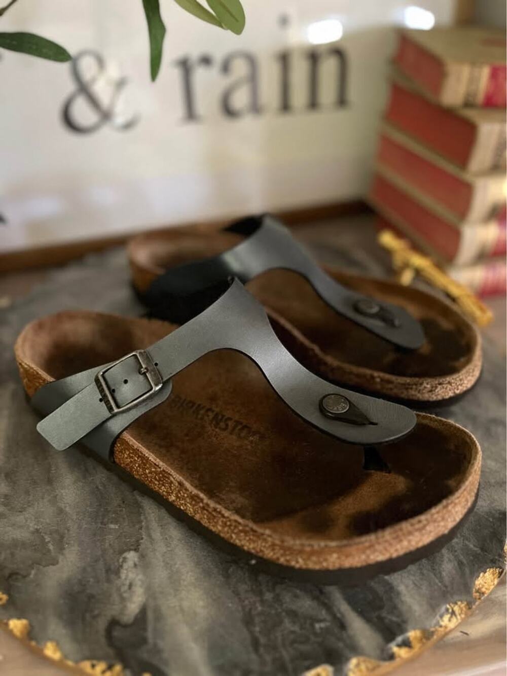 Birkenstock Gizeh Sandals 39 US 8-8.5 Metallic Slate Blue Gray Leather Thong